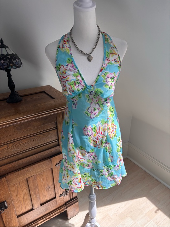 Source Unknown Dresses & Skirts - Y2K Floral Halter Dress 💙